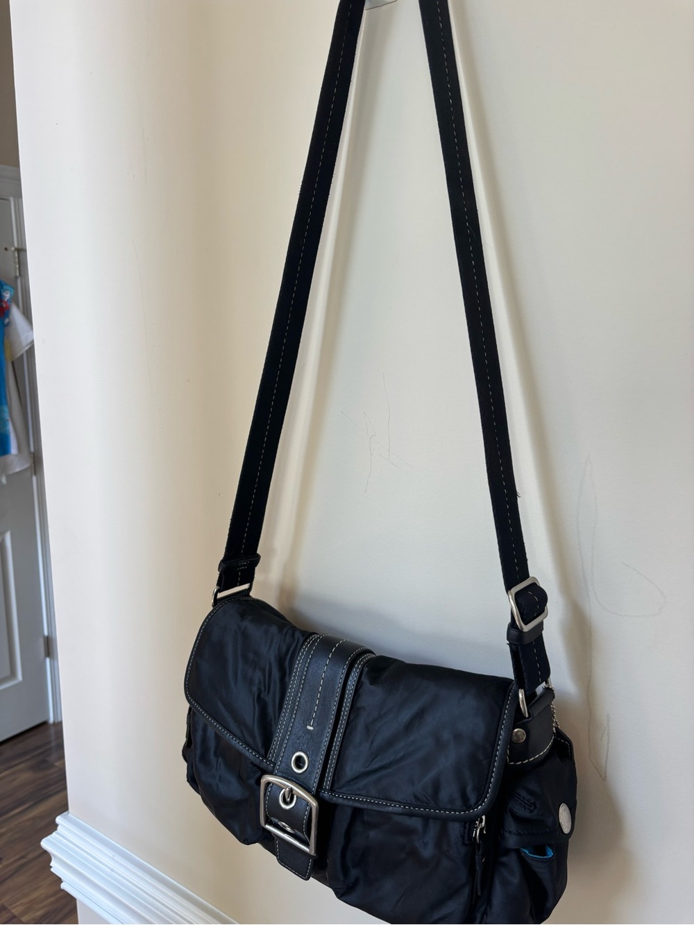 Vintage Coach Black Goth Punk Aesthetic Crossbody with Bright Blue Interior - Picture 7 of 15